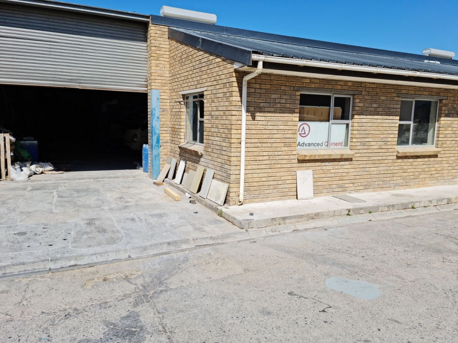 To Let commercial Property for Rent in Broadlands Western Cape